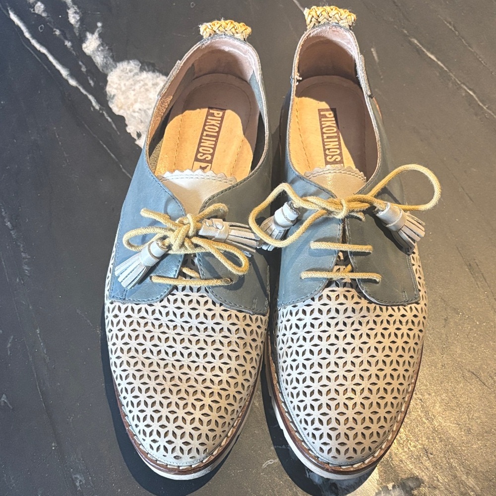 PIKOLINOS Women's Blue and Cream Perforated Loafers